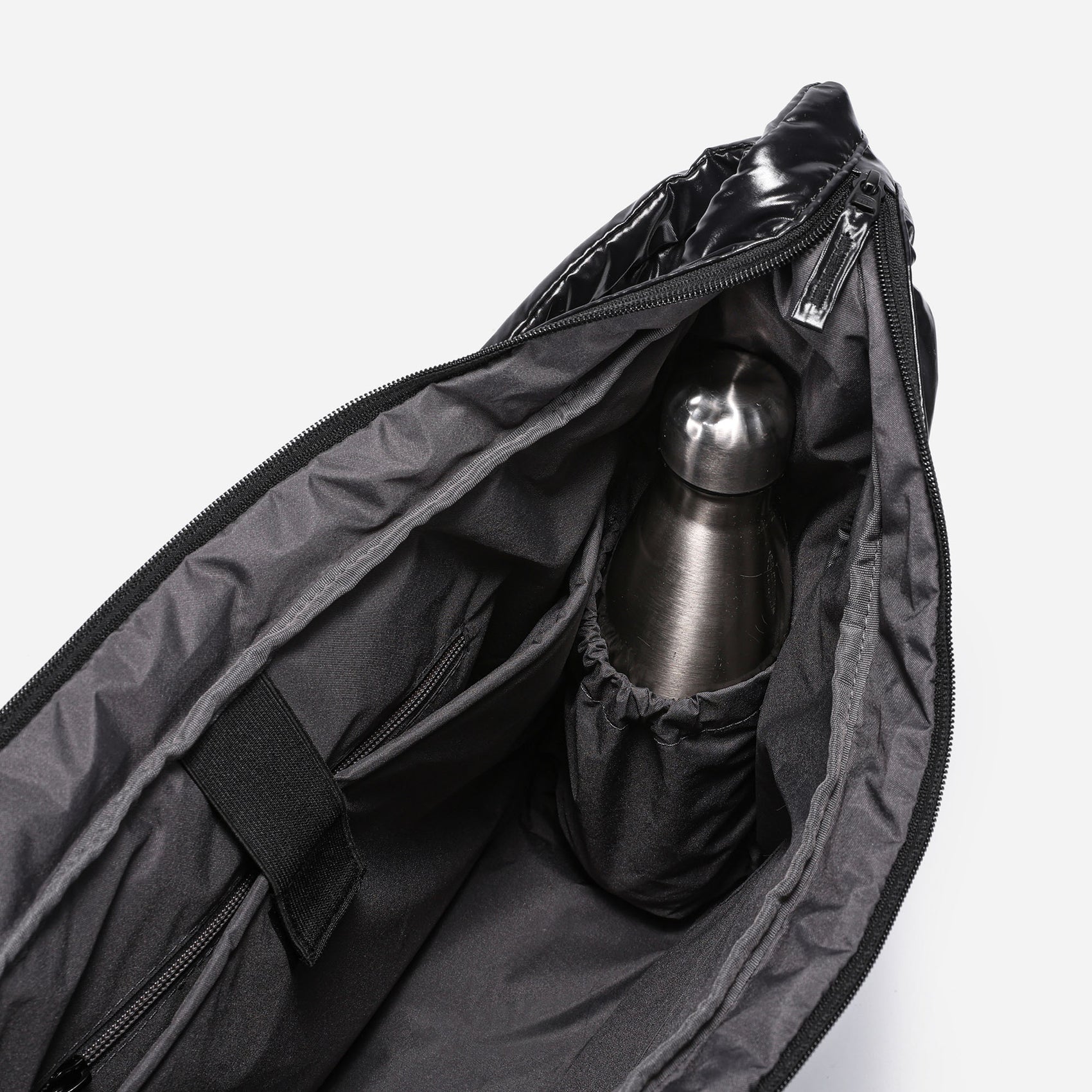 Hobo Puff Bag Polish (Black)