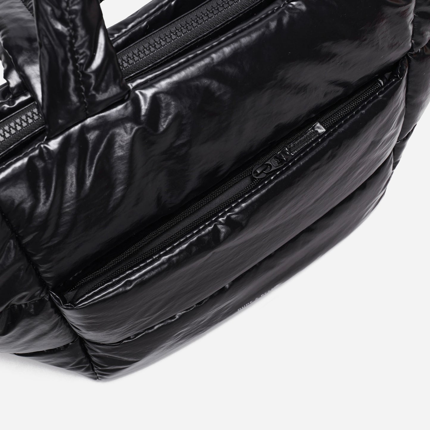 Puff Tote Polish (Black)