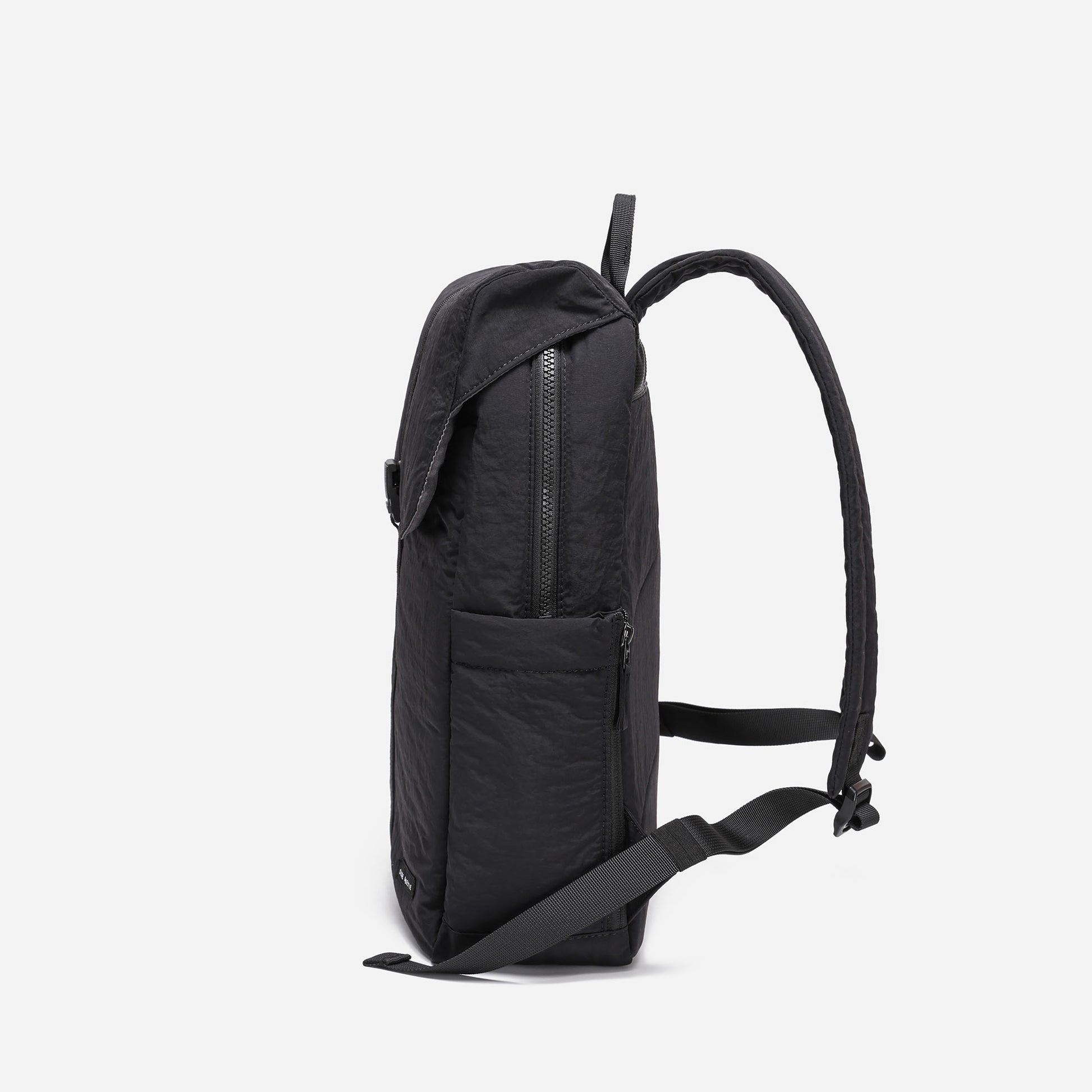 Slice Backpack (Black)