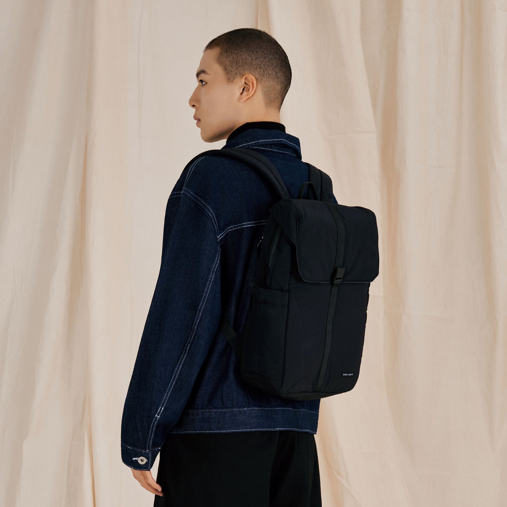 Slice Backpack (Black)