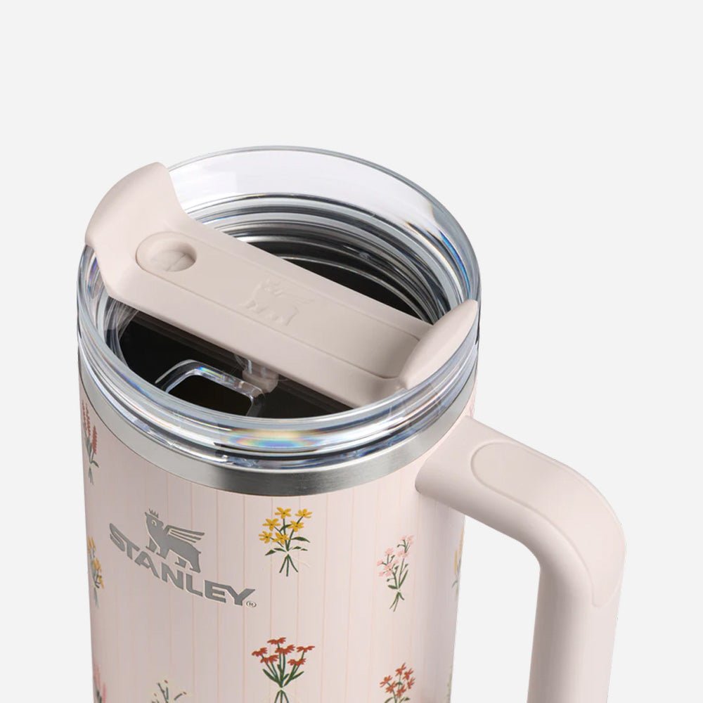 Stanley 1913 The Quencher H2.0 Flowstate™ Tumbler 30 OZ in Rose Quartz Bouquets