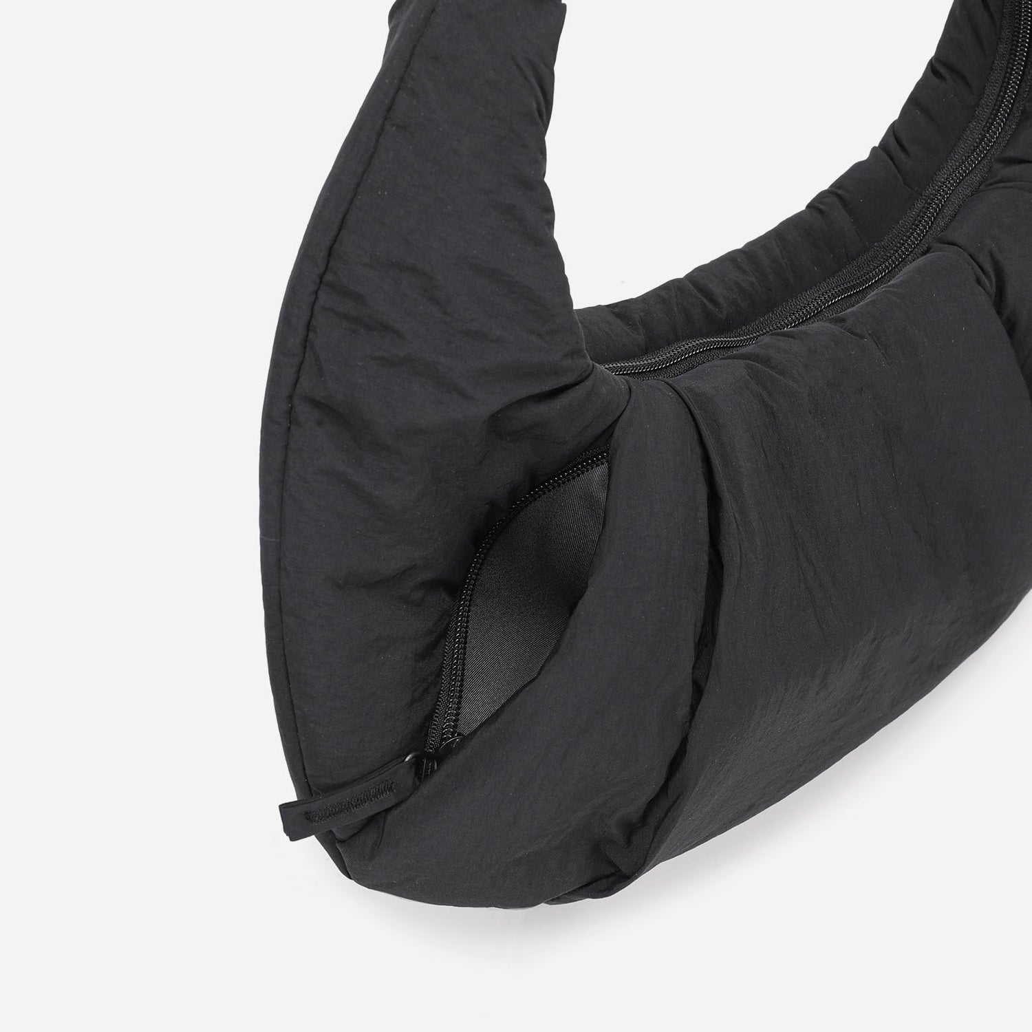 Puff Croissant Bag (Black)
