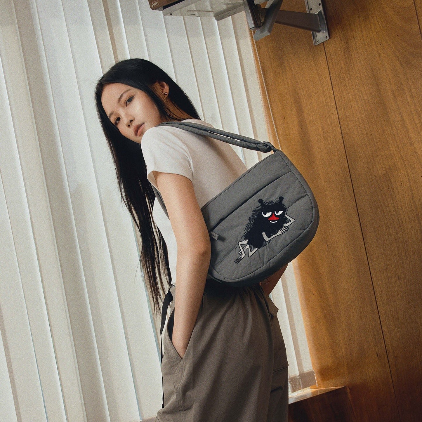 Puff Crossbody Bag - Pinkoi x Moomin Limited Edition Crossbody Bags (Stinky)